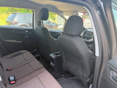 Peugeot 2008 VTi 82CV Active (13)