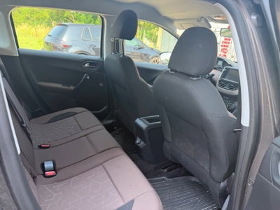 Peugeot 2008 VTi 82CV Active (14)