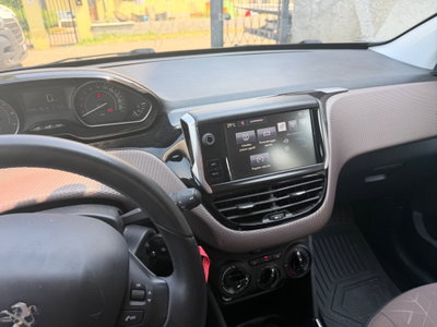Peugeot 2008 VTi 82CV Active (18)