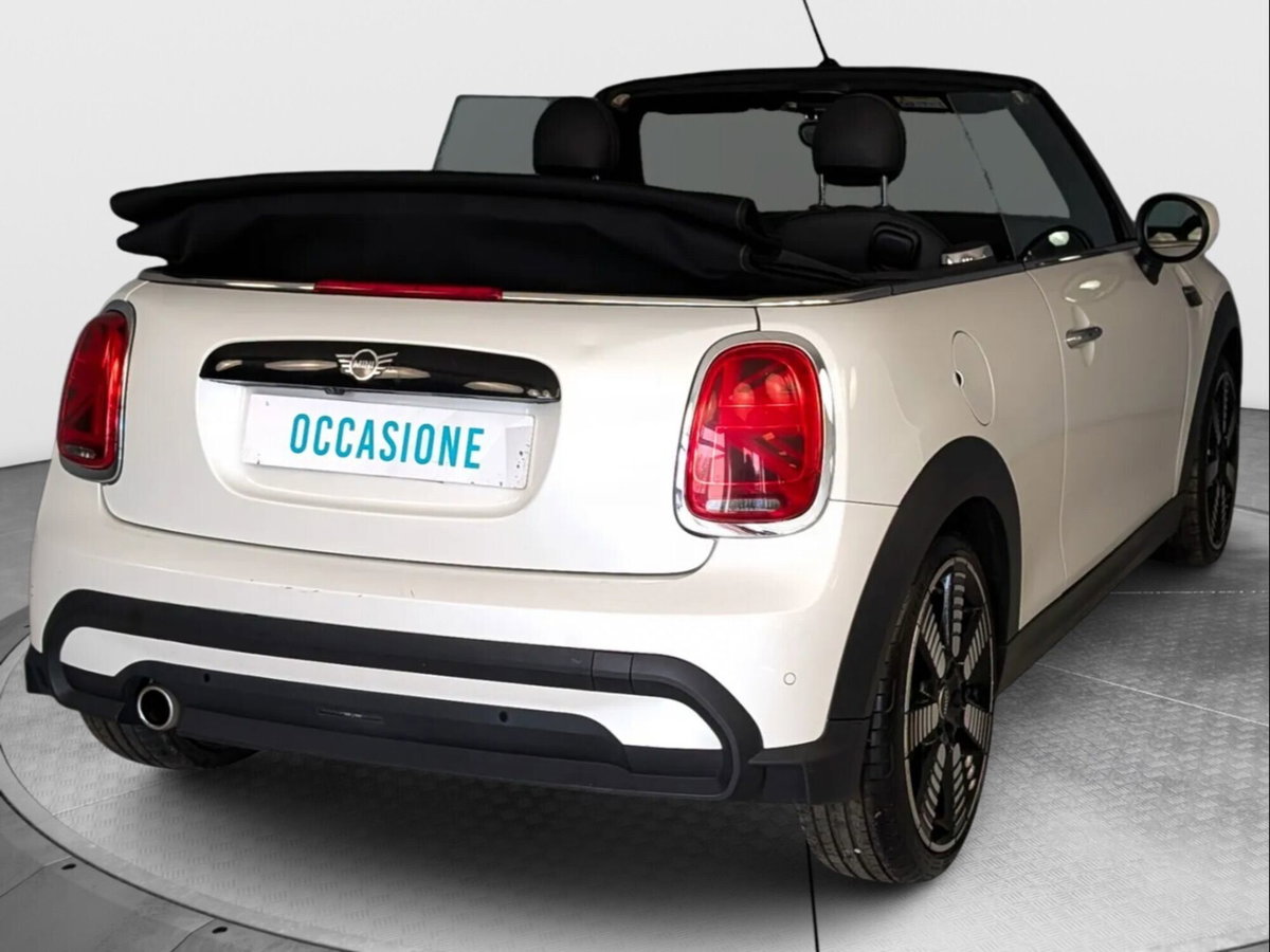MINI Mini Cabrio 1.5 Cooper Essential Cabrio (5)