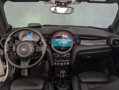 MINI Mini Cabrio 1.5 Cooper Essential Cabrio (6)
