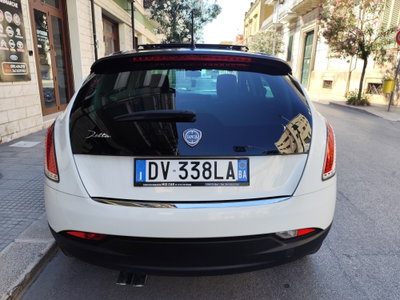 Lancia Delta 2.0 MJT DPF Platino (10)