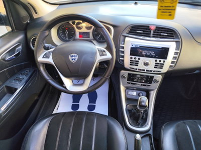 Lancia Delta 2.0 MJT DPF Platino (18)