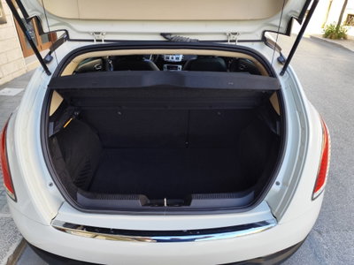 Lancia Delta 2.0 MJT DPF Platino (20)