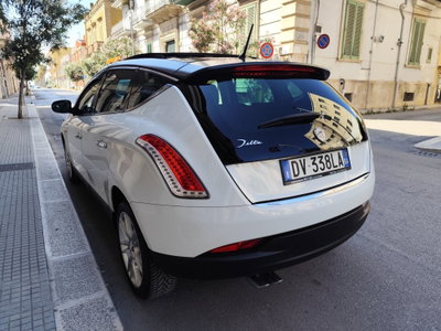 Lancia Delta 2.0 MJT DPF Platino (6)