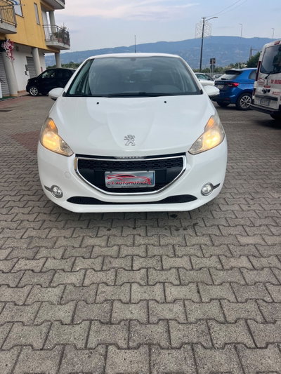 Peugeot 208 HDi 68 CV 5 porte Allure usata