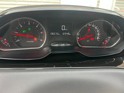 Peugeot 208 HDi 68 CV 5 porte Allure (15)
