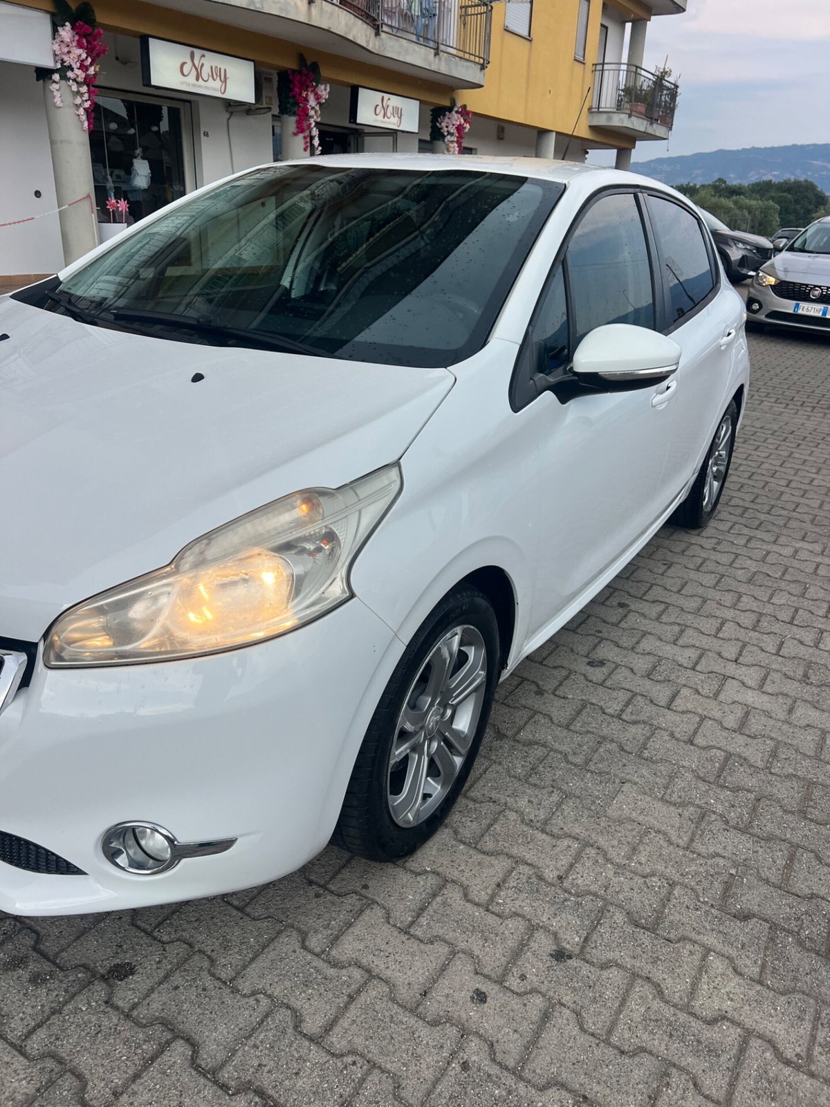 Peugeot 208 HDi 68 CV 5 porte Allure (7)