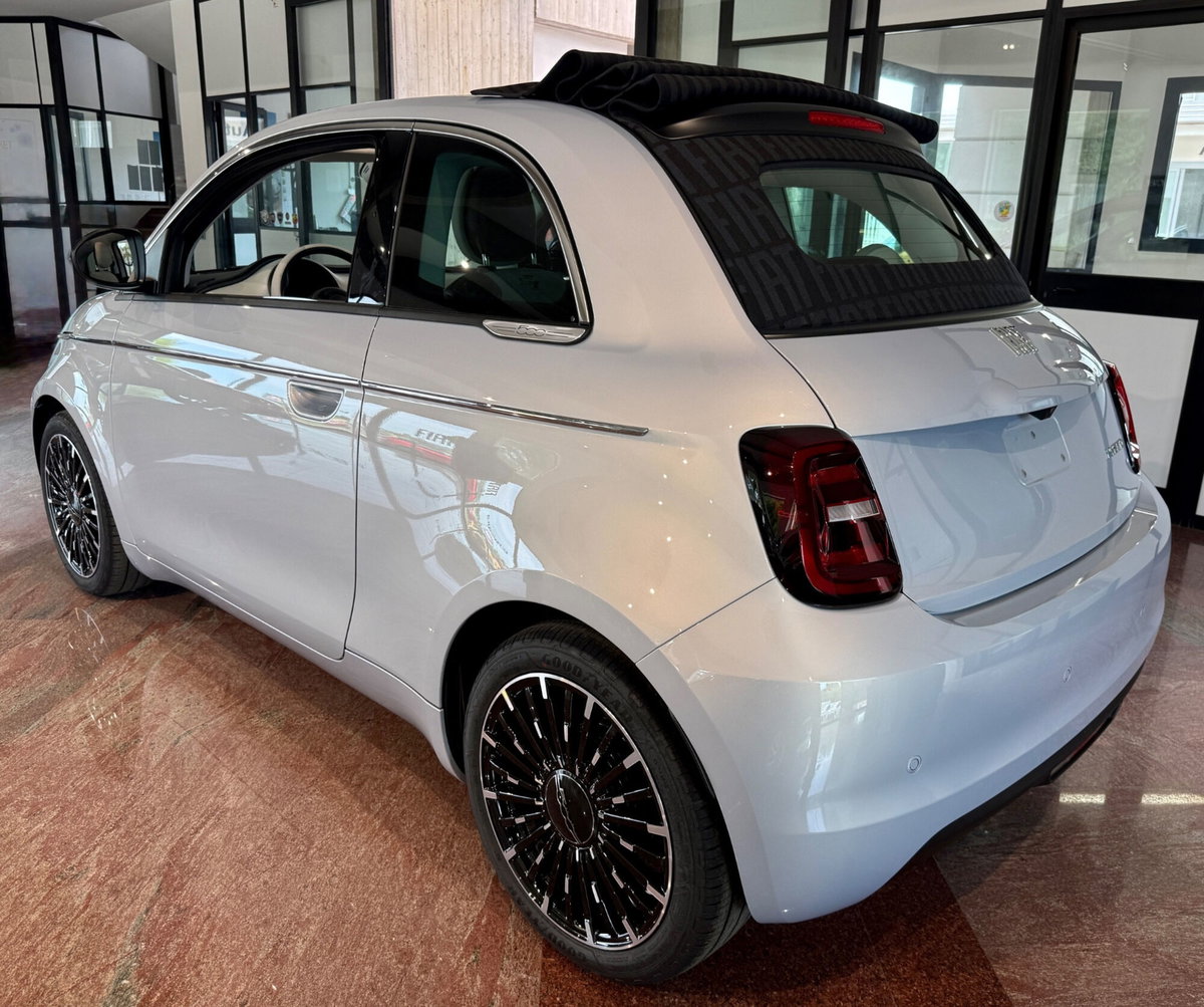 Fiat 500 Cabrio 1.0 hybrid La Prima (5)