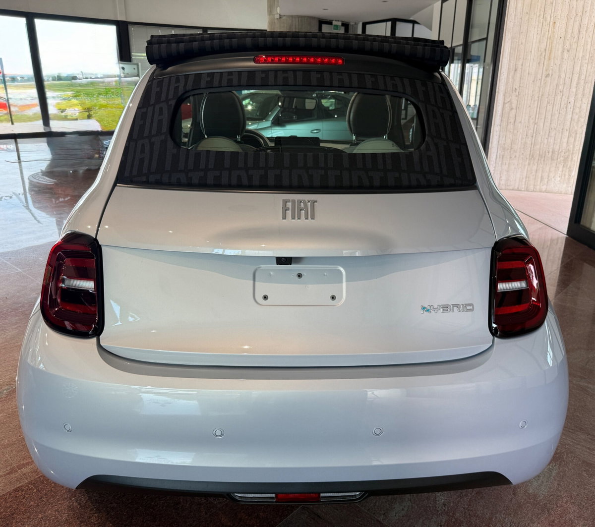 Fiat 500 Cabrio 1.0 hybrid La Prima (7)