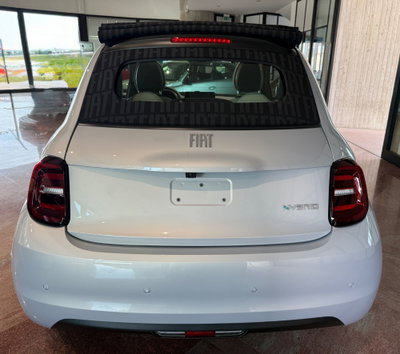 Fiat 500 Cabrio 1.0 hybrid La Prima (7)