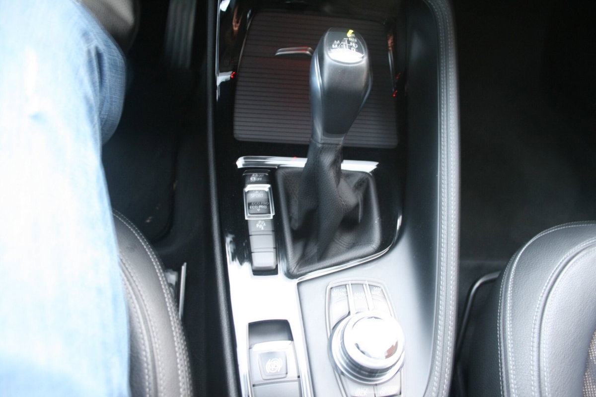 BMW X1 sDrive18d xLine Plus (12)