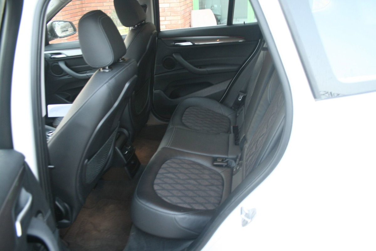 BMW X1 sDrive18d xLine Plus (15)