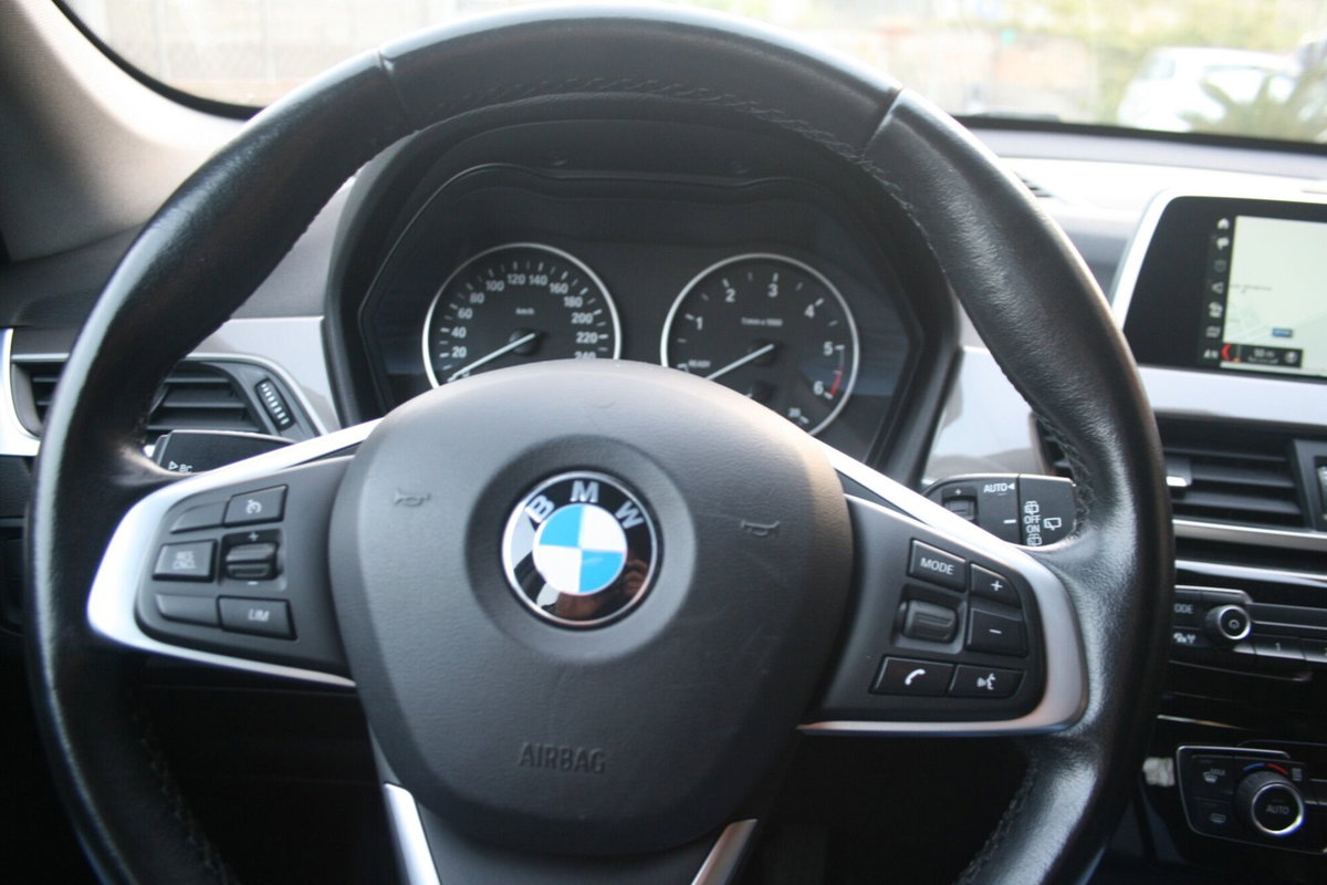 BMW X1 sDrive18d xLine Plus (9)