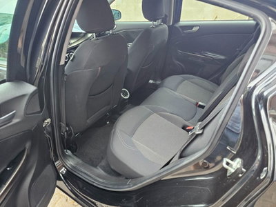 Alfa Romeo Giulietta 1.6 JTDm-2 Distinctive (9)
