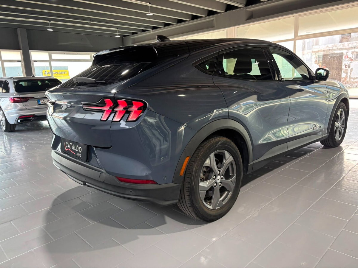 Ford Mustang Mach-E Extended 294CV (5)