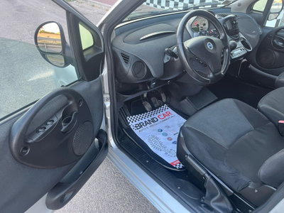 Fiat Multipla 1.9 MJT Dynamic (11)