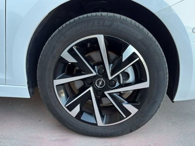 Opel Corsa 1.2 GS s&s 100cv at8 (11)