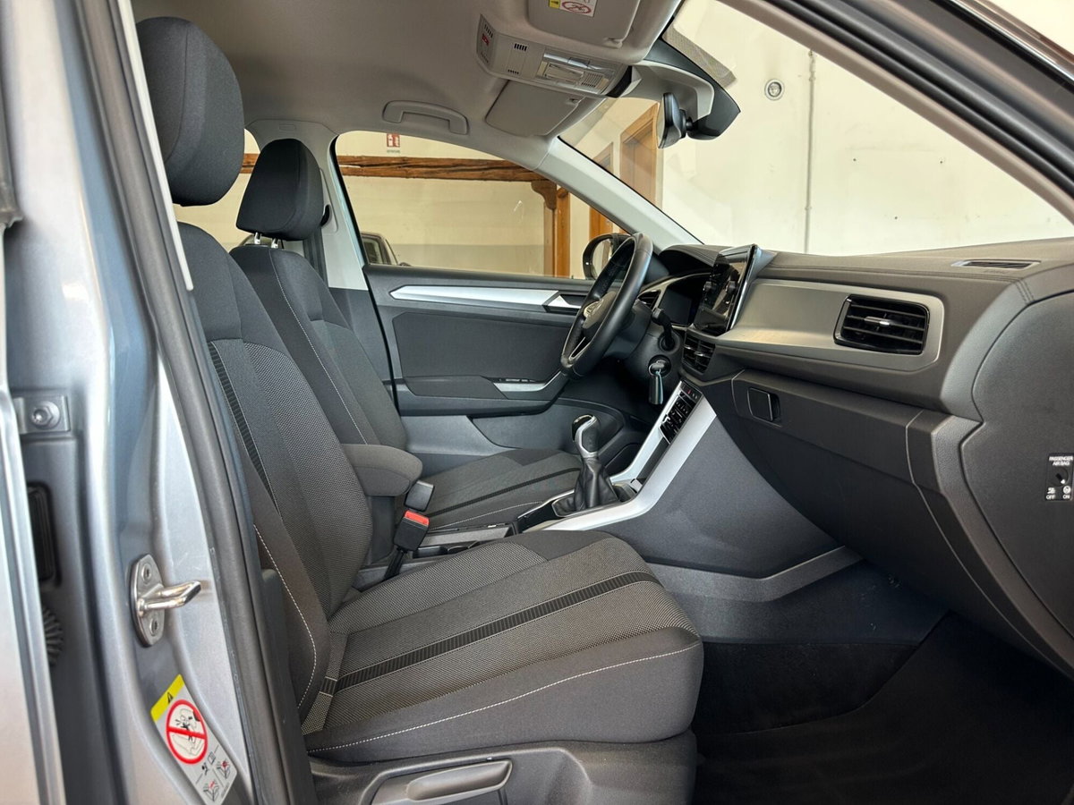 Volkswagen T-Roc 2.0 tdi Life 115cv (11)