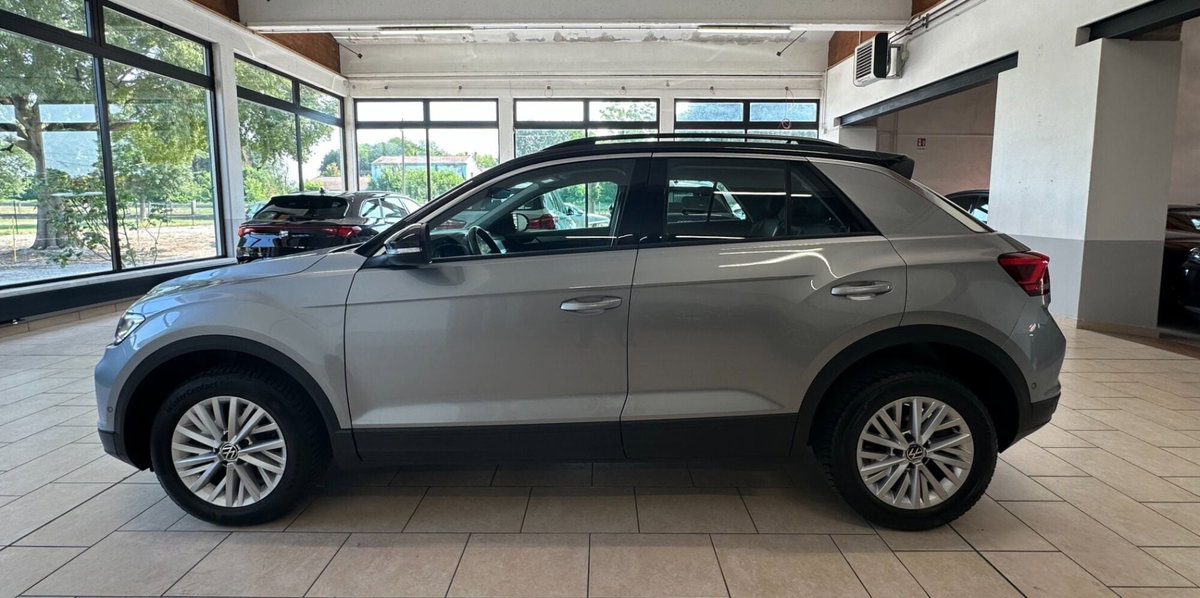 Volkswagen T-Roc 2.0 tdi Life 115cv (16)