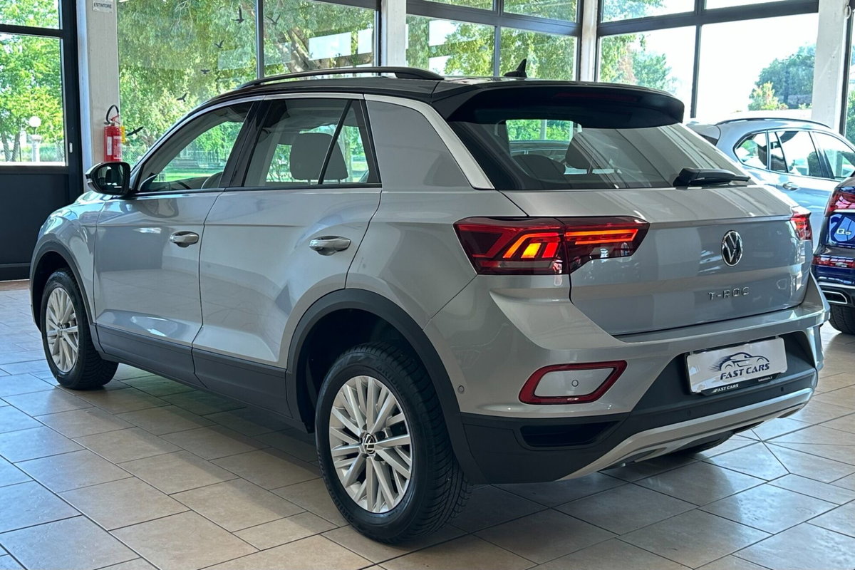 Volkswagen T-Roc 2.0 tdi Life 115cv (4)