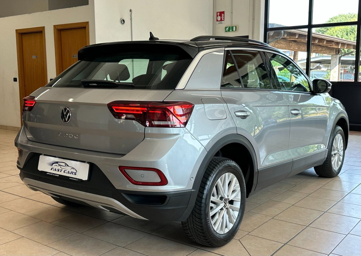 Volkswagen T-Roc 2.0 tdi Life 115cv (6)