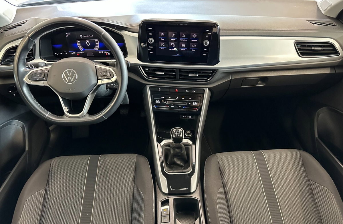 Volkswagen T-Roc 2.0 tdi Life 115cv (7)