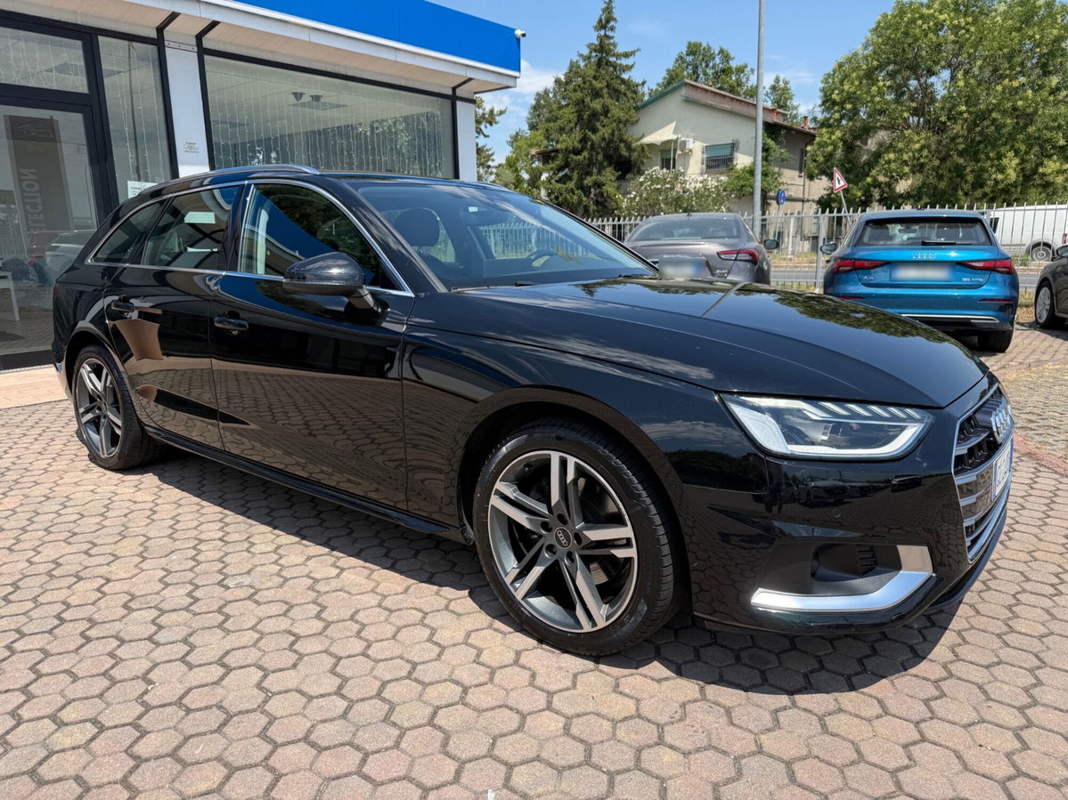 Audi A4 Avant 35 TDI/163 CV S tronic Business Advanced