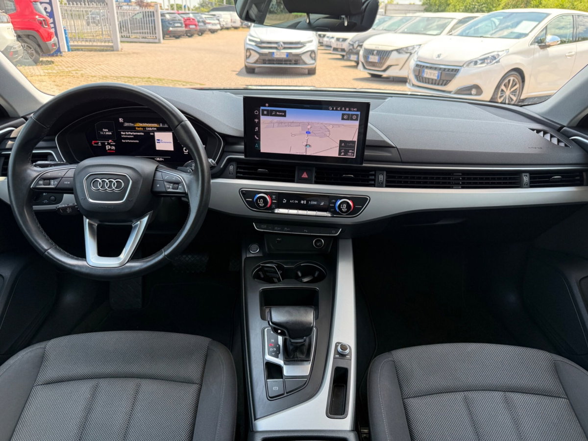 Audi A4 Avant 35 TDI/163 CV S tronic Business Advanced (10)