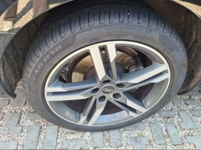 Audi A4 Avant 35 TDI/163 CV S tronic Business Advanced (15)