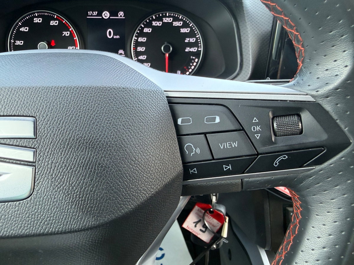 SEAT Arona 1.0 TGI FR (15)