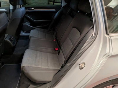 Volkswagen Passat Variant 2.0 TDI SCR EVO Business (10)