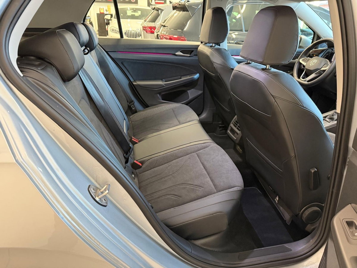 Volkswagen Golf 1.5 tsi Life 115cv (10)