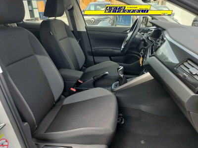 Volkswagen Taigo 1.0 tsi Life 95cv (12)