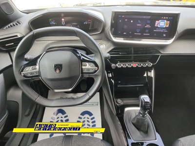 Peugeot 2008 1.2 turbo Allure 100cv (13)
