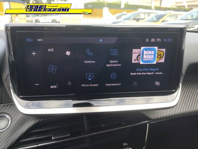 Peugeot 2008 1.2 turbo Allure 100cv (16)
