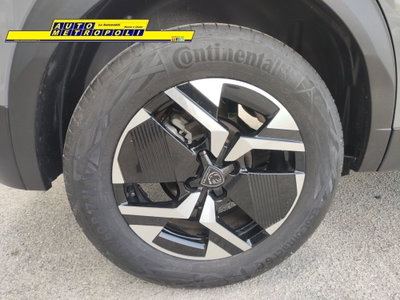 Peugeot 2008 1.2 turbo Allure 100cv (8)