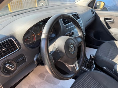 Volkswagen Polo 1.6 TDI 90CV DPF 5 porte Highline (19)