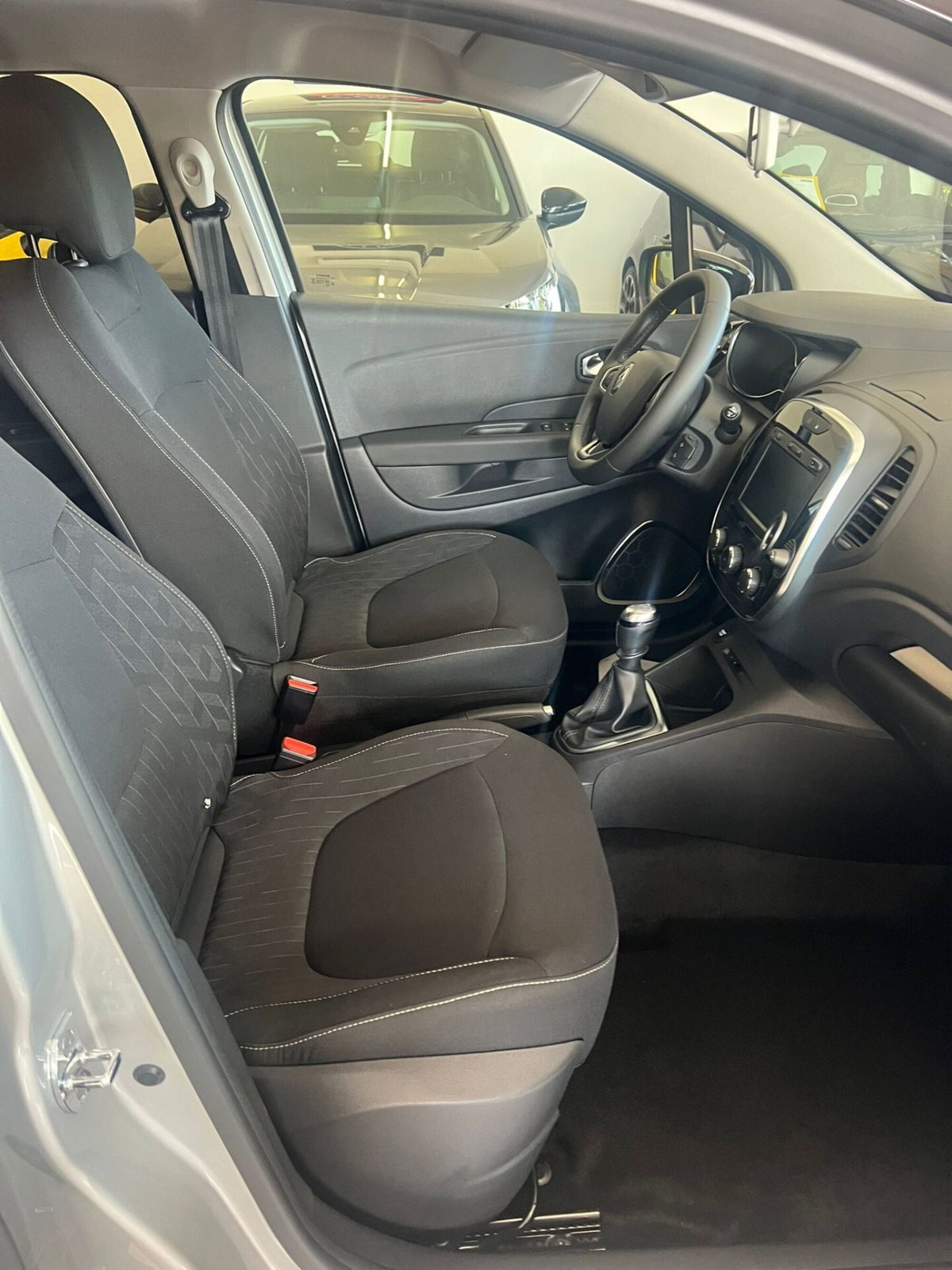 Renault Captur TCe 12V 90 CV Sport Edition (12)