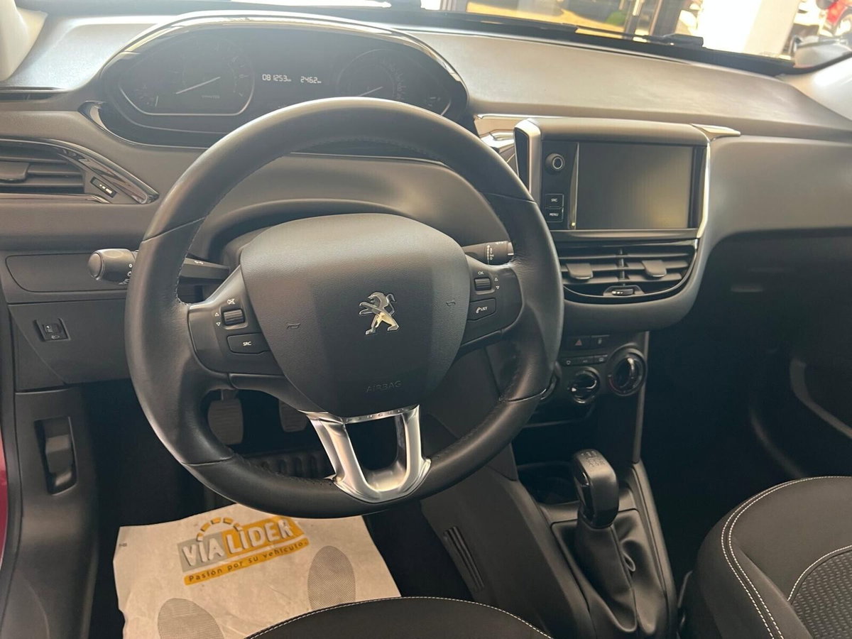 Peugeot 208 82 5 porte Allure (14)