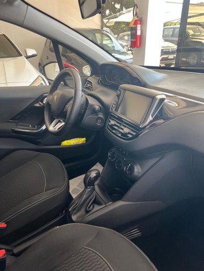 Peugeot 208 82 5 porte Allure (9)