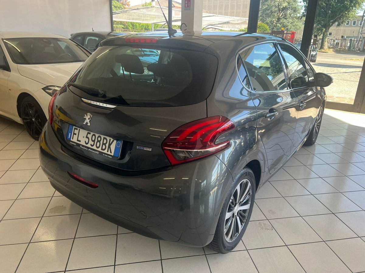 Peugeot 208 82 5 porte Allure (6)