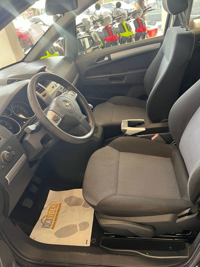 Opel Zafira 1.7 CDTI 110CV Cosmo (13)