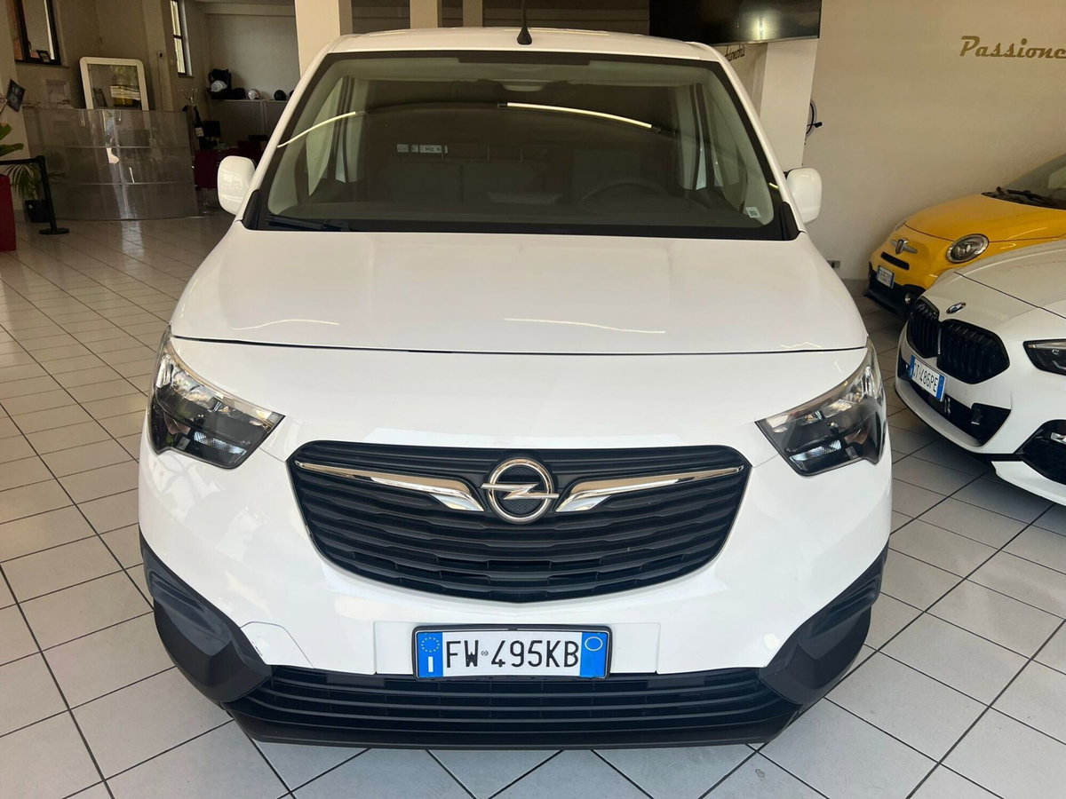 Opel Combo Furgone Cargo 1.6 Diesel PC 650kg (2)