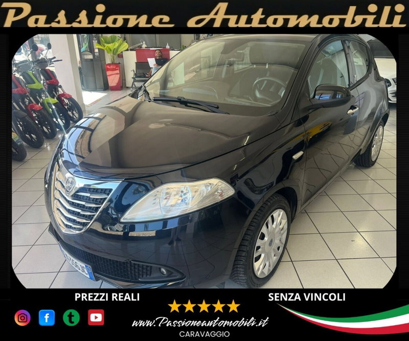 Lancia Ypsilon 1.2 69 CV 5 porte Platinum