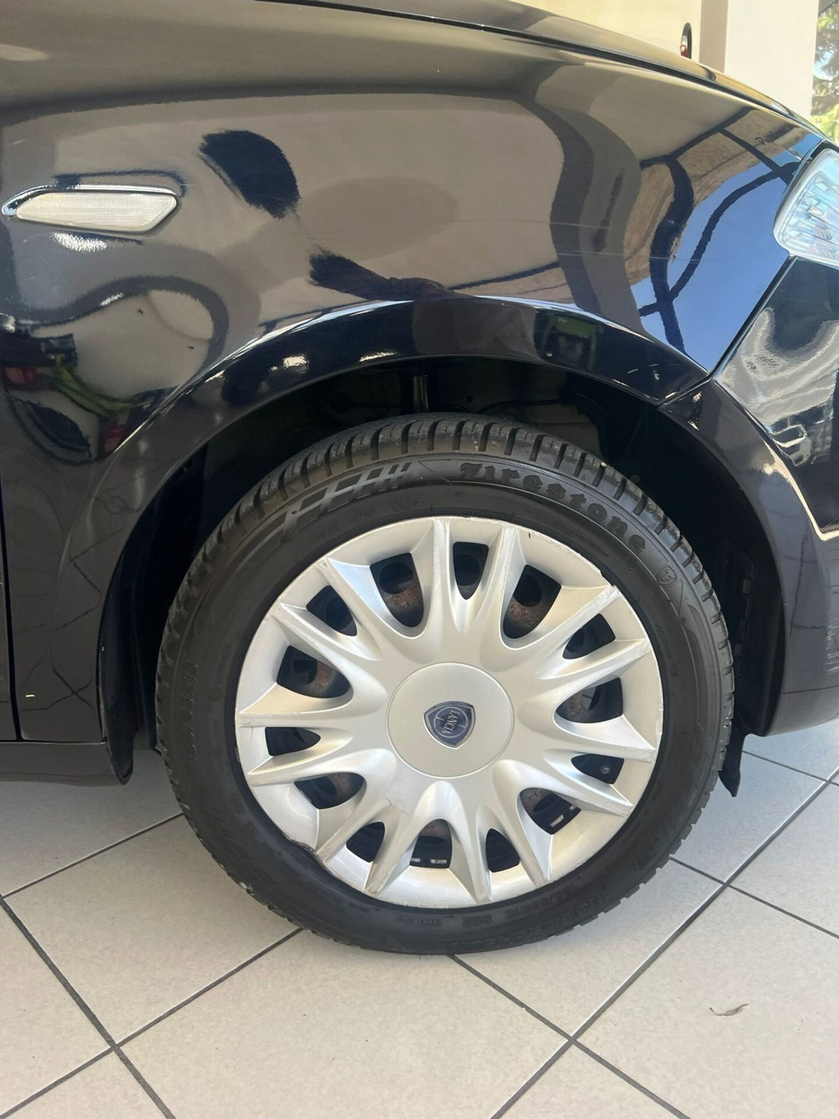 Lancia Ypsilon 1.2 69 CV 5 porte Platinum (6)