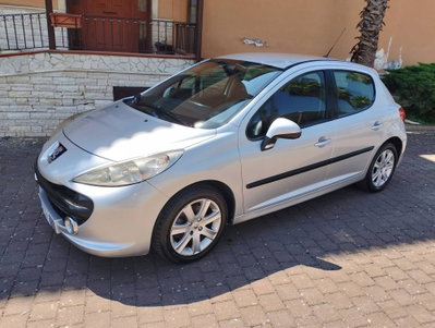 Peugeot 207 HDi 90CV 5p. XS (2)