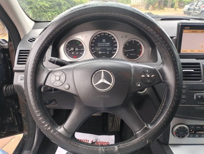 Mercedes-Benz Classe C Station Wagon 220 CDI BlueEFFICIENCY Avantgarde AMG (12)