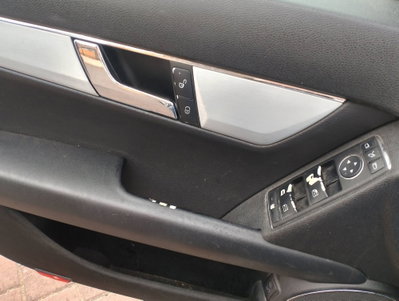 Mercedes-Benz Classe C Station Wagon 220 CDI BlueEFFICIENCY Avantgarde AMG (15)