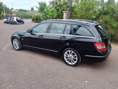 Mercedes-Benz Classe C Station Wagon 220 CDI BlueEFFICIENCY Avantgarde AMG (3)